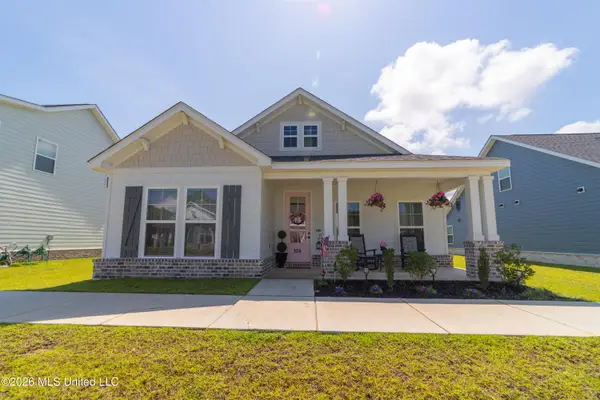 124 Everly Circle, Ocean Springs, MS 39564