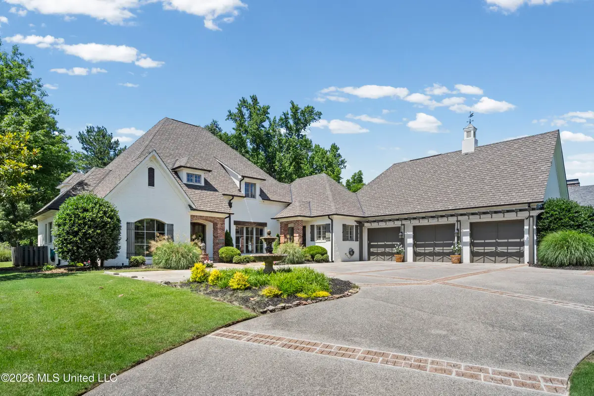 4592 Spring Meadow Way, Olive Branch, MS 38654 - #1