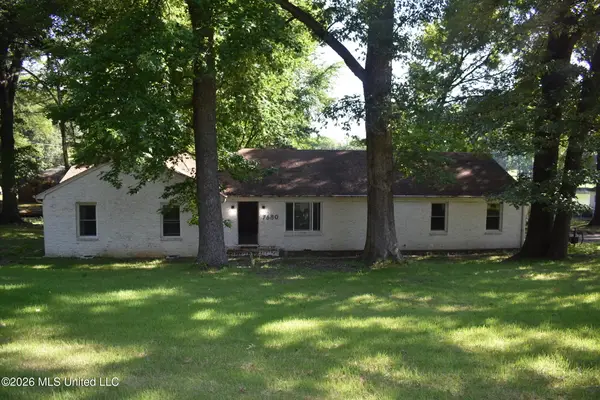 7680 W Shahkoka Drive, Olive Branch, MS 38654