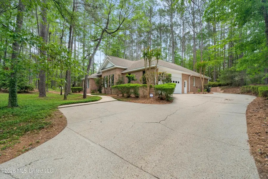 28 Canebrake Boulevard, Hattiesburg, MS 39402 - #2