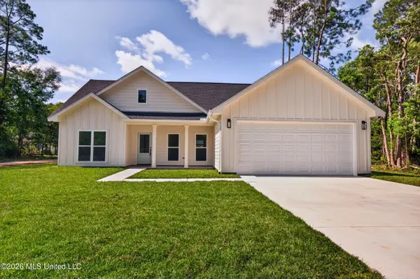 201 Tarpon Street, Waveland, MS 39576