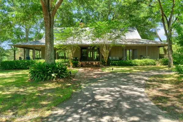 5844 N Williamsburg Road, Bassfield, MS 39421