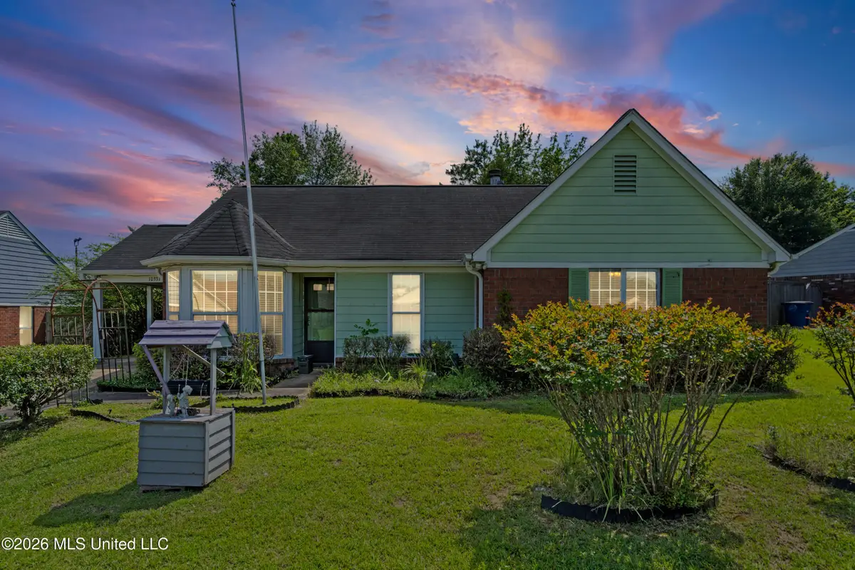 10331 Oak Leaf Drive, Olive Branch, MS 38654 - #1