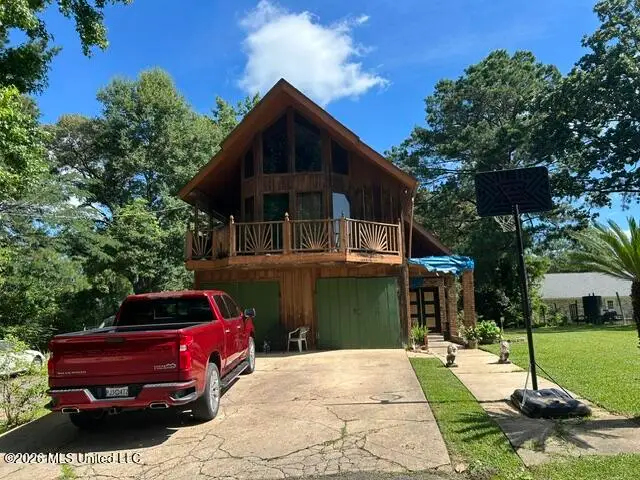 909 Pershing Street, McComb, MS 39648 - #2