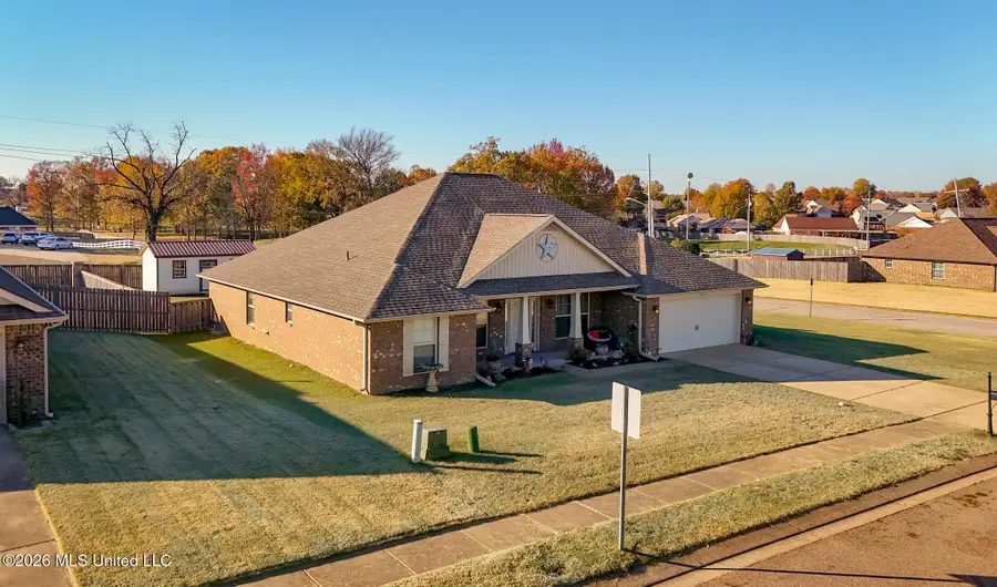 7693 W Woodridge Drive, Southaven, MS 38672 - #2