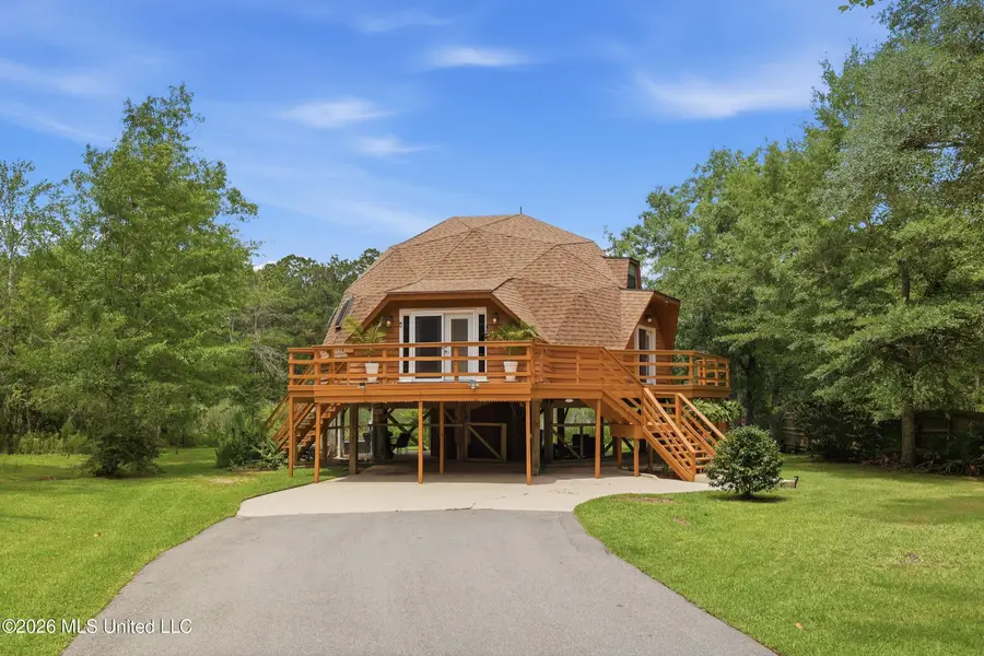 9017 W Simmons Circle, Ocean Springs, MS 39564 - #2