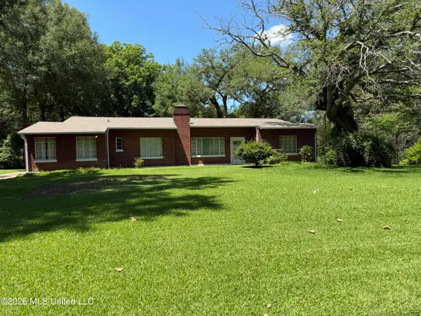 822 Meadowbrook Road, Jackson, MS 39206