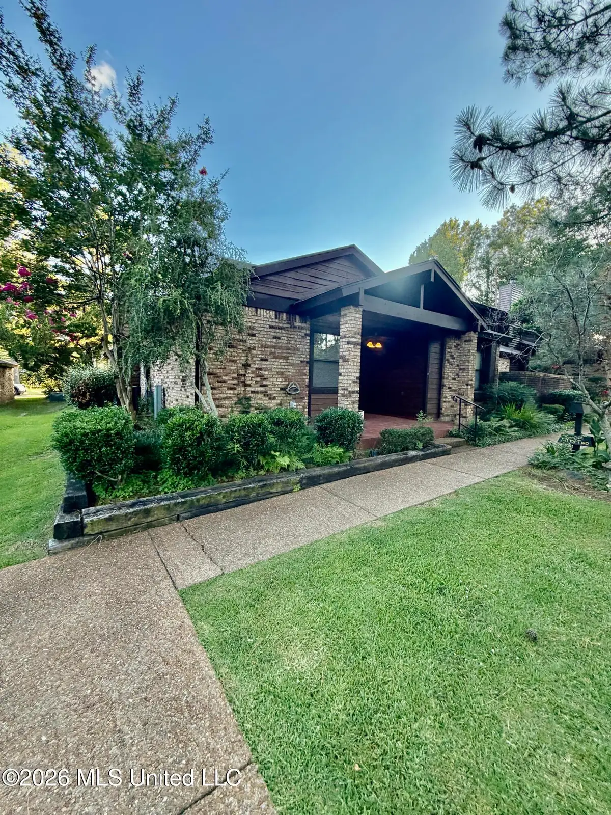 52 W Cascades Circle, Clinton, MS 39056 - #1