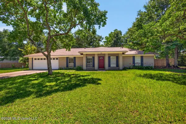 1301 Churchill Drive, Ocean Springs, MS 39564