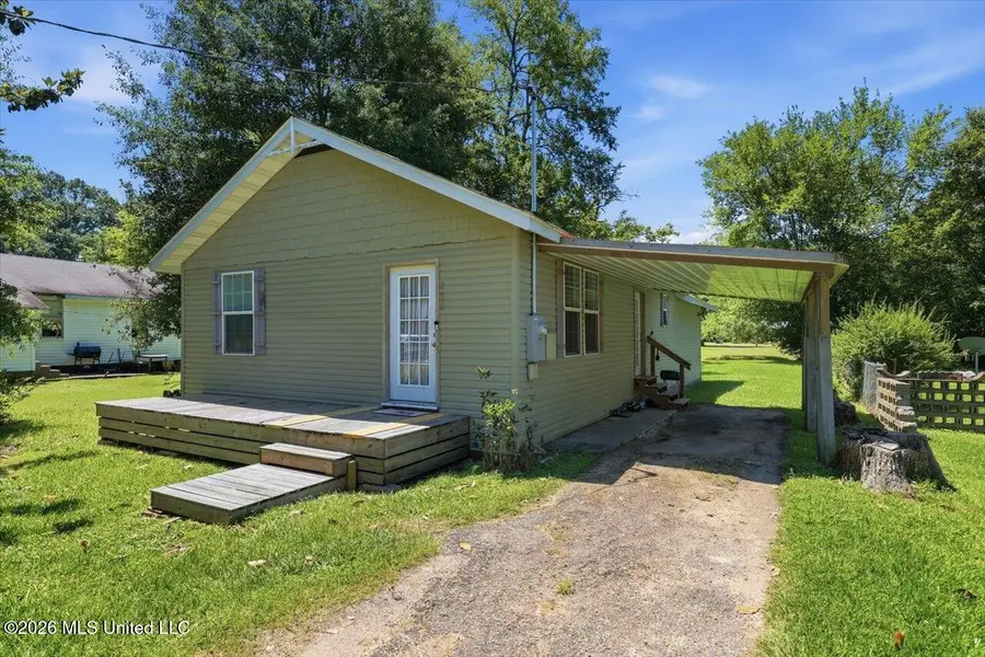 205 3rd Street, Mendenhall, MS 39114 - #2