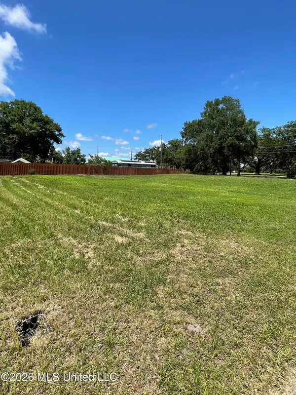 270 3rd Street, Biloxi, MS 39530
