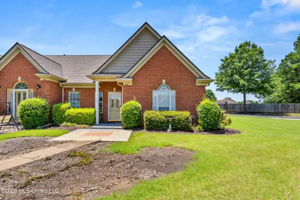 1144 W Martin Circle, Hernando, MS 38632