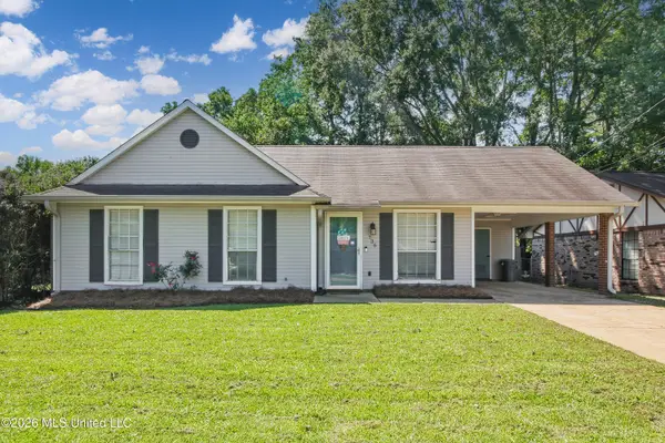 736 Heartwood Drive, Pearl, MS 39208