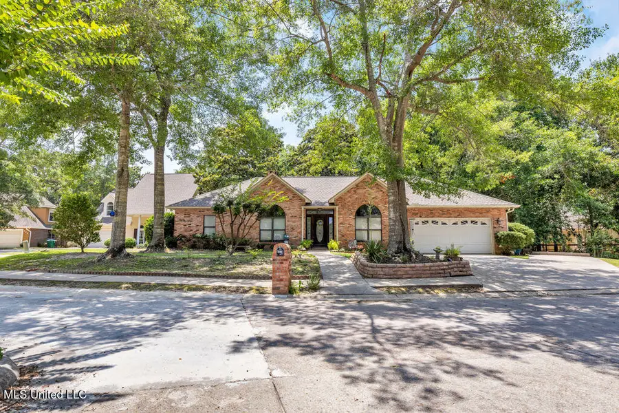 807 Woodglen Drive, Ocean Springs, MS 39564 - #3