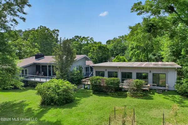 5516 Alakoko Drive, Diamondhead, MS 39525