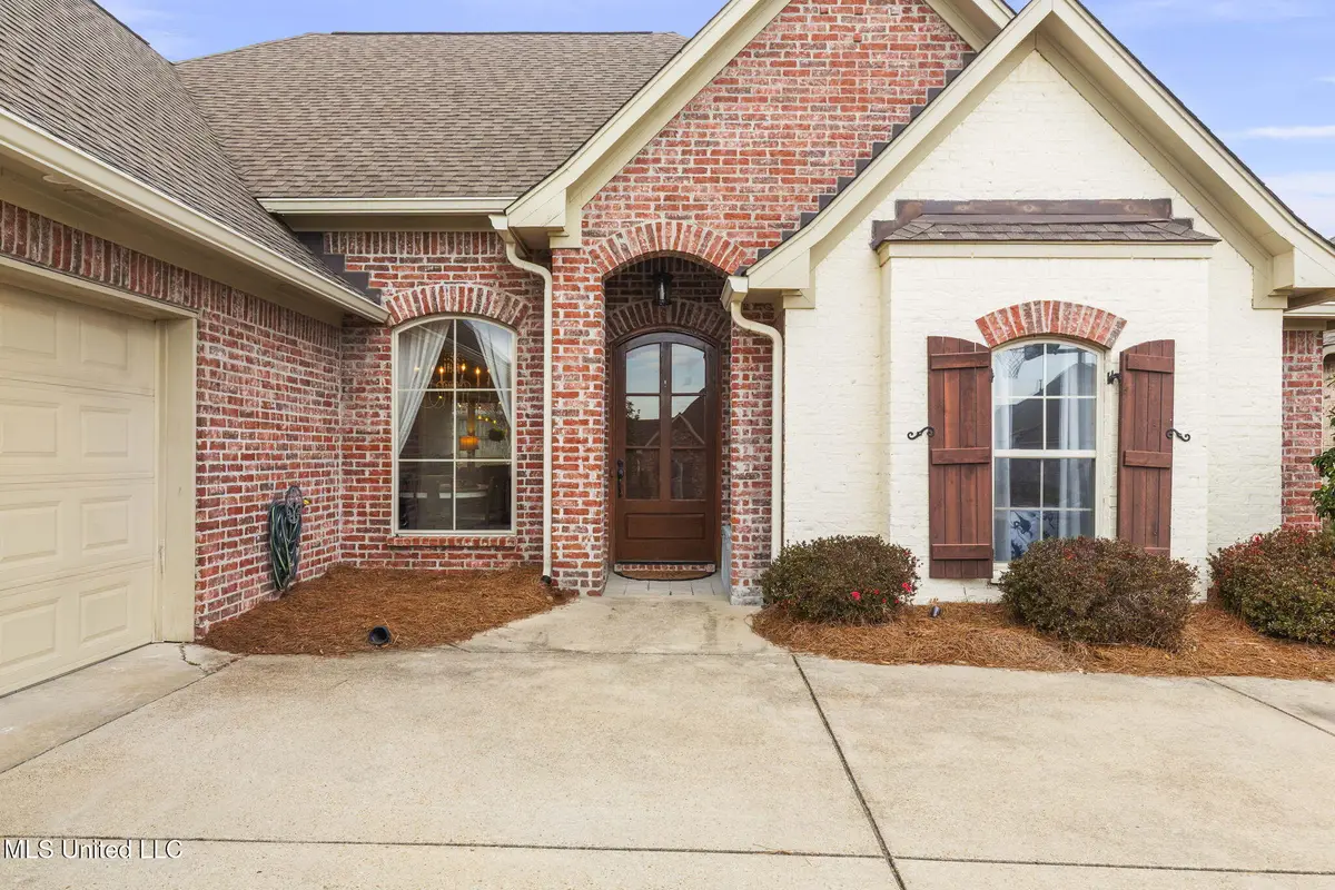 910 Abundance Crossing, Flowood, MS 39232 - #1