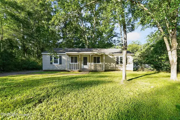 373 Fairhill Drive, Jackson, MS 39212