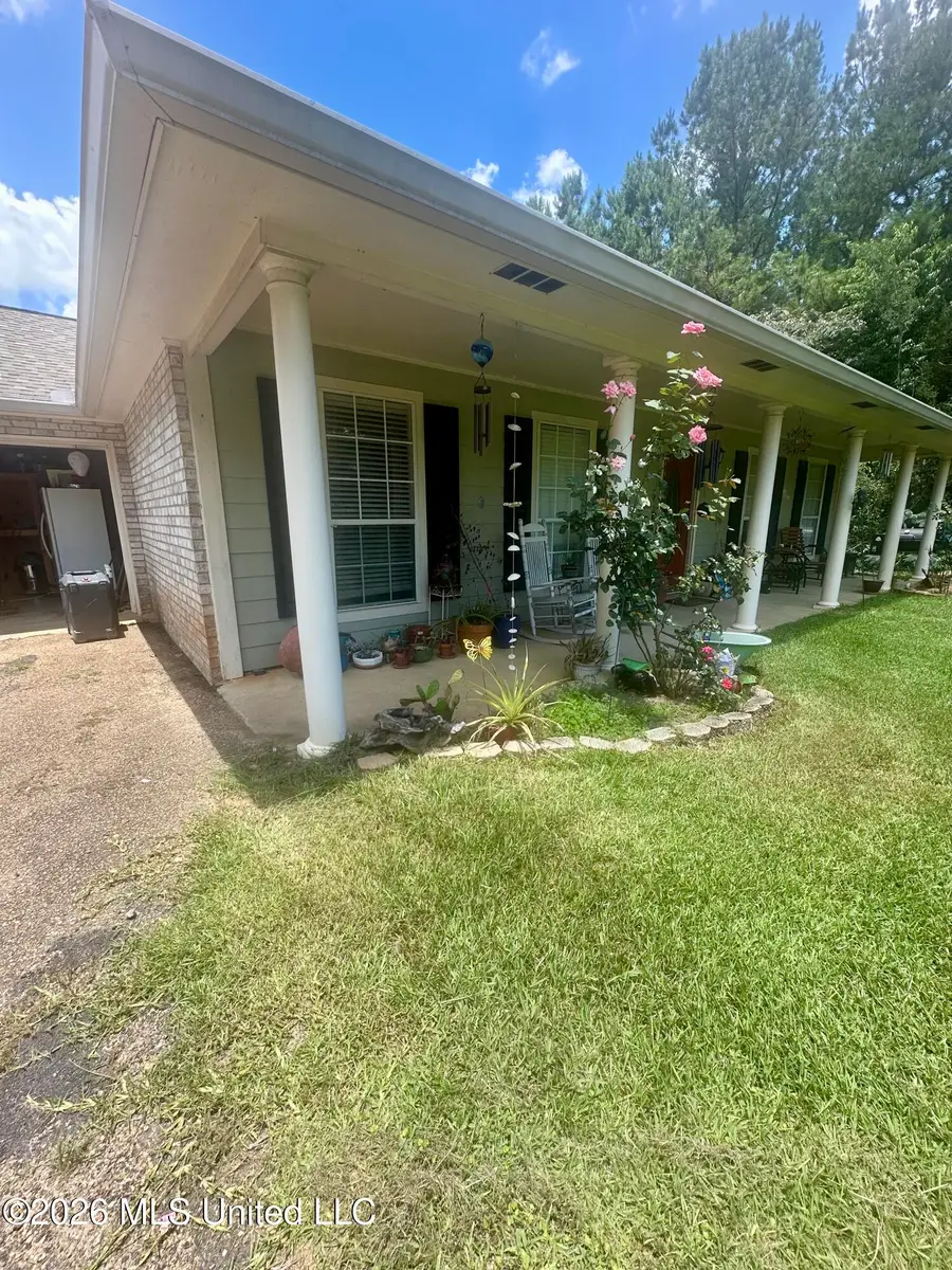 1120 Sherwood Drive, McComb, MS 39648 - #3