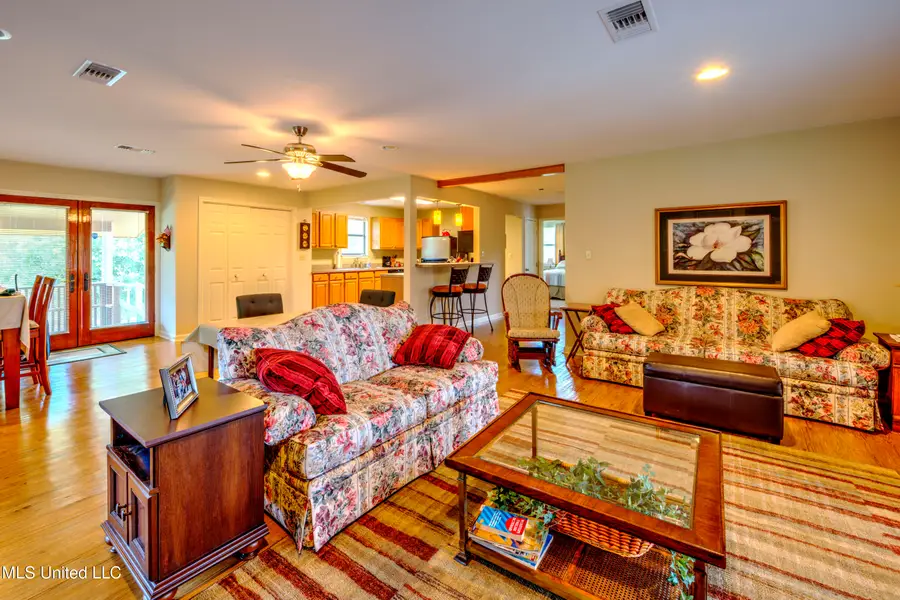 39 Harrison Road, Bay Saint Louis, MS 39520 - #2