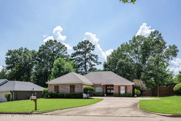 206 Pinevale Street, Flowood, MS 39232