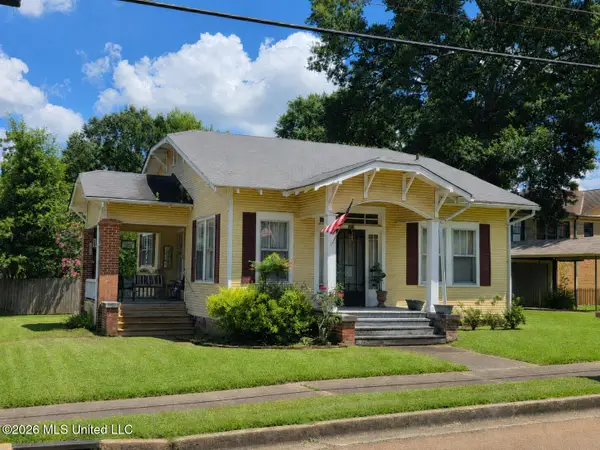 225 S 5th Street, McComb, MS 39648