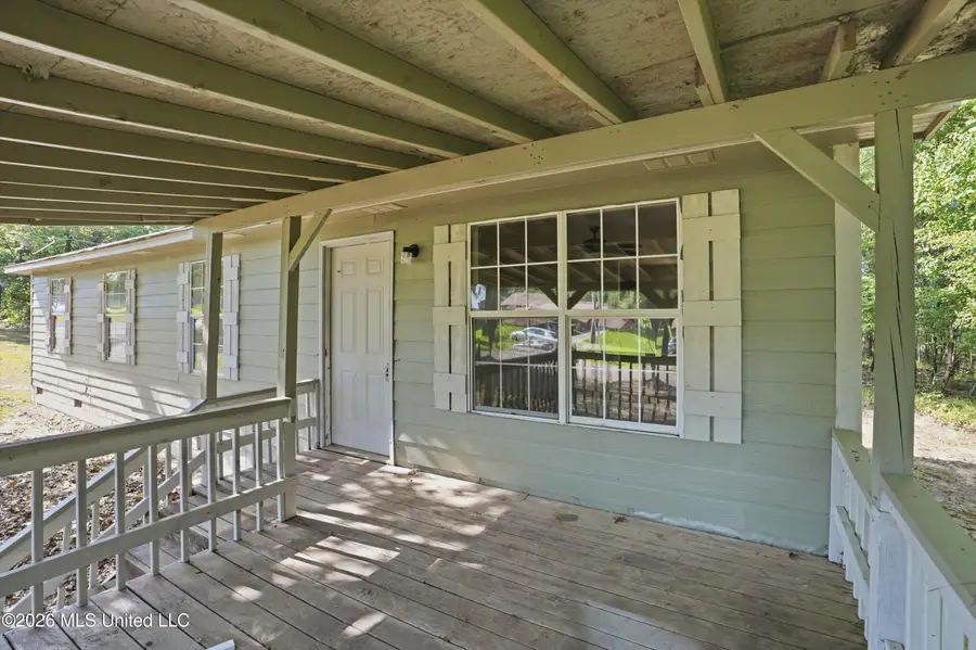 619 W Sunset Drive, Brandon, MS 39042 - #3