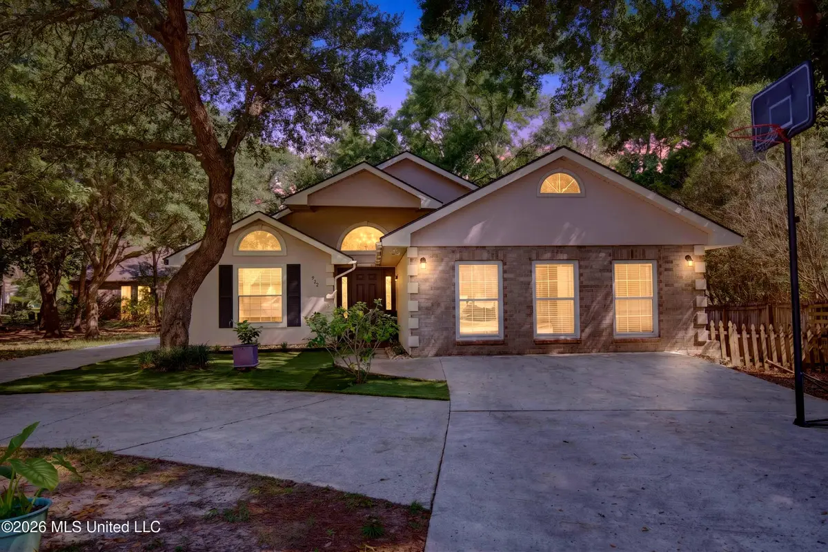 952 Kalikimaka Place, Diamondhead, MS 39525 - #1