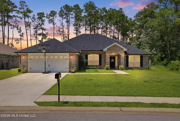 6268 Emerald Lk Drive, Biloxi, MS 39532