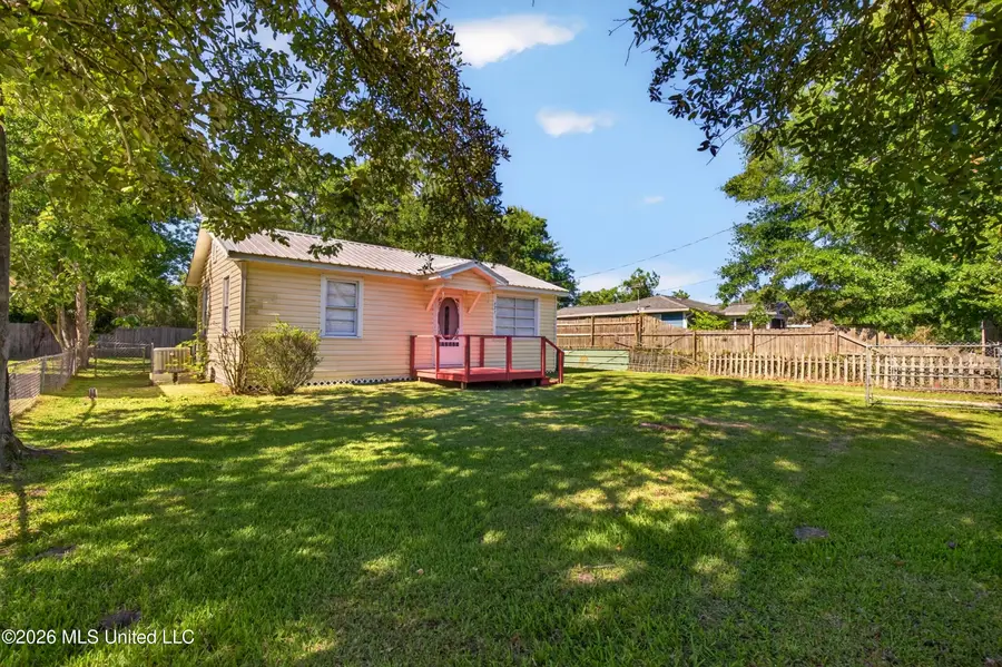 427 Wainwright Street, Waveland, MS 39576 - #2