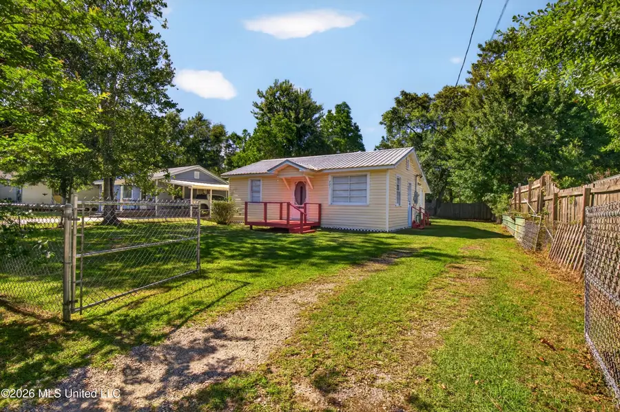 427 Wainwright Street, Waveland, MS 39576 - #3