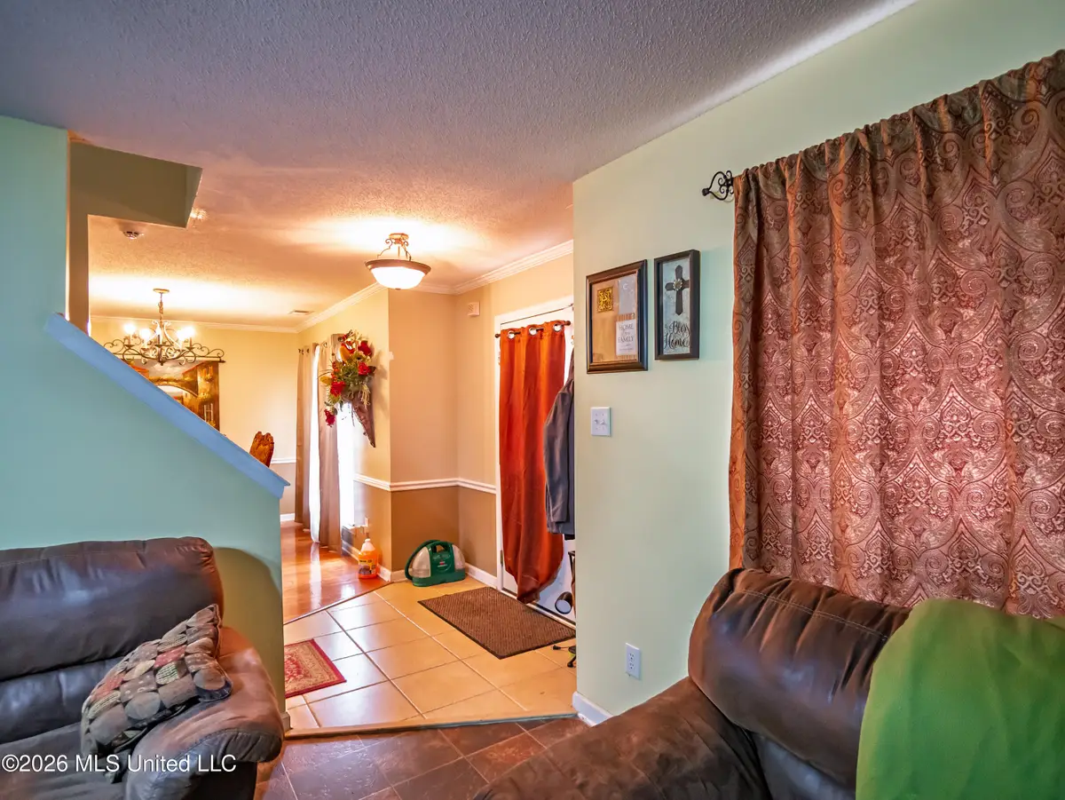 107 Sunrise Cove, Batesville, MS 38606 - #1
