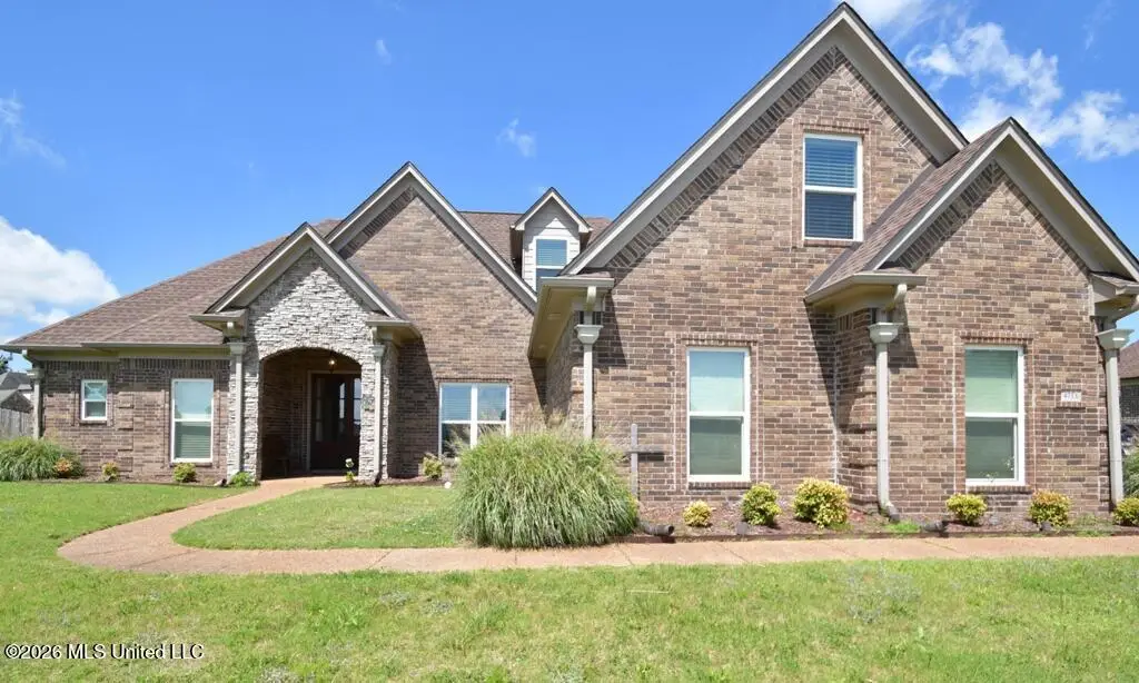4713 Bakersfield Drive, Nesbit, MS 38651 - #1