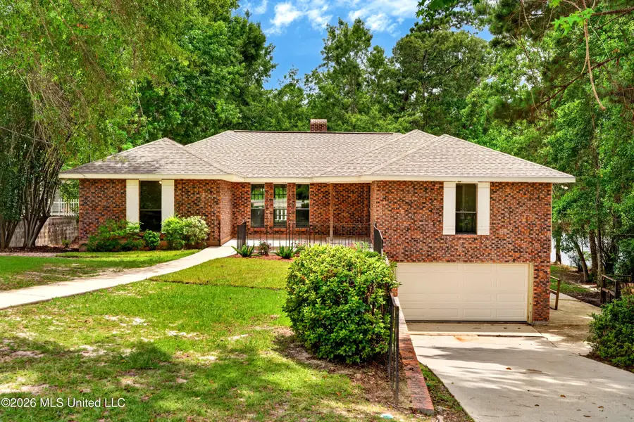 1008 E Lakeshore Drive, Carriere, MS 39426 - #2