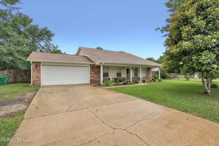 8809 Old Walnut Road, Ocean Springs, MS 39564 - #3