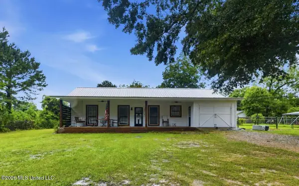 1310 W Border Avenue, Wiggins, MS 39577