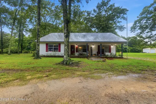 62 Kelly Rose Lane, McHenry, MS 39561