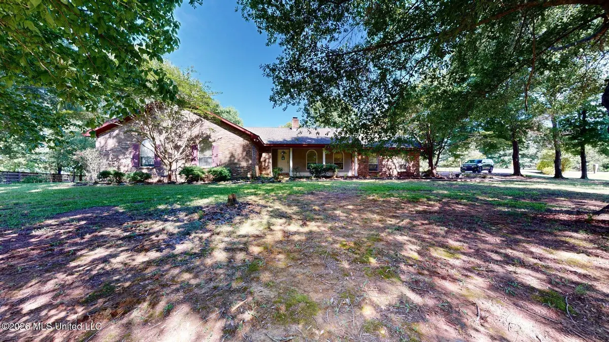 371 Cottonwood Lane, Senatobia, MS 38668 - #1