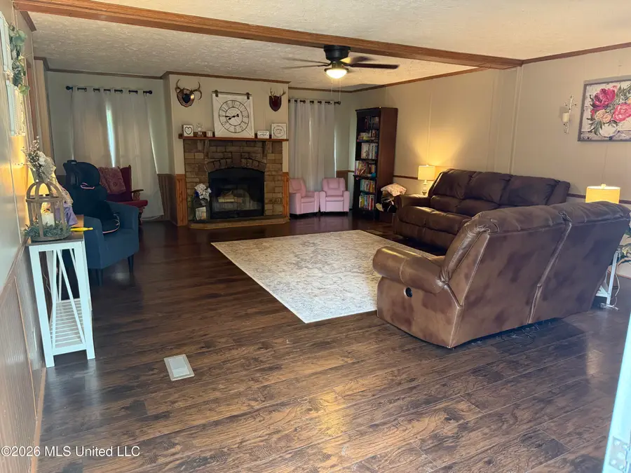 808 W Mchenry Road, McHenry, MS 39561 - #3