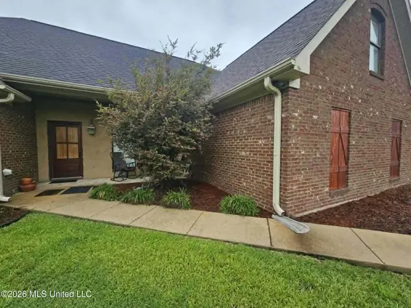101 Grandview, Florence, MS 39073