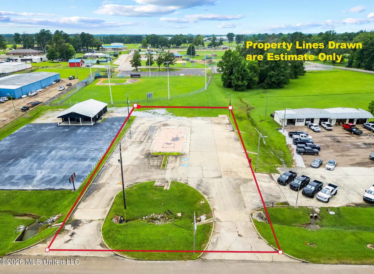 821 Mississippi 35, Forest, MS 39074 - #1