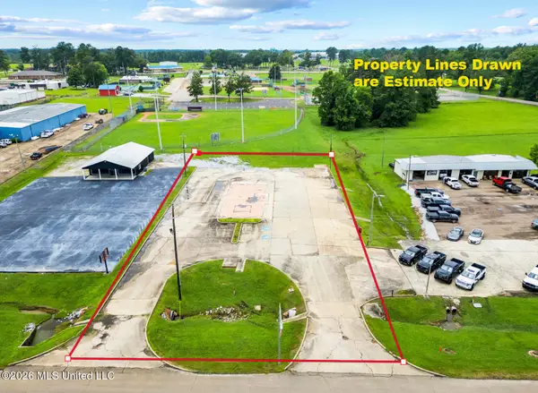 821 Mississippi 35, Forest, MS 39074