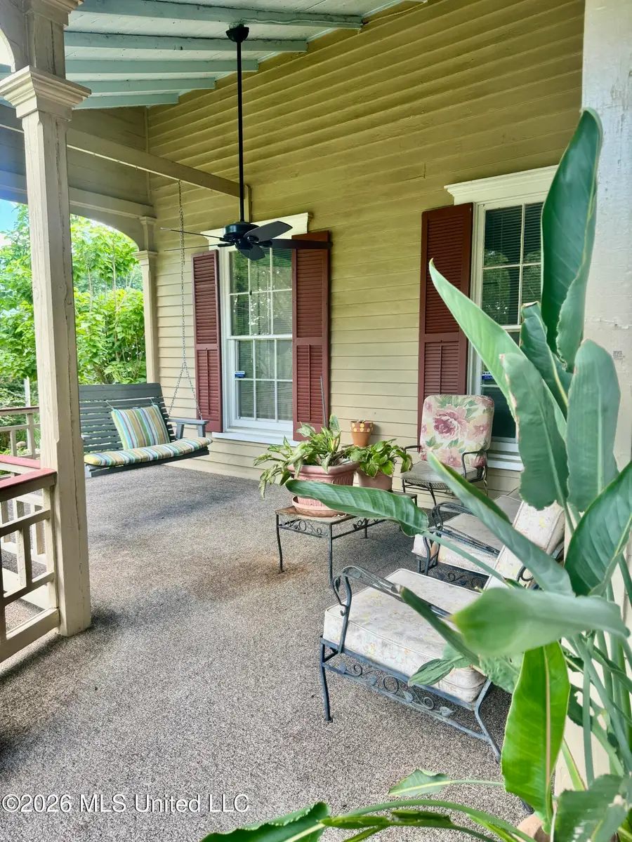 402 N Pearl Street, Natchez, MS 39120 - #2