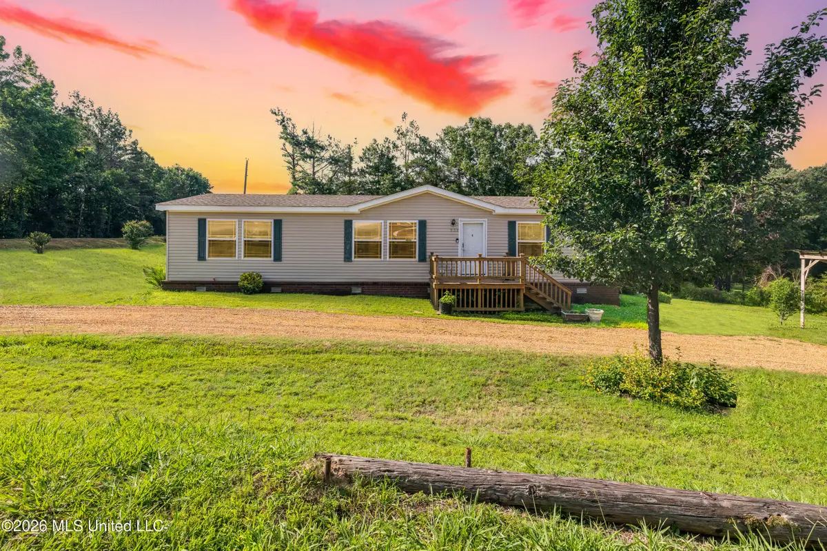 232 S Forrest Drive, Sardis, MS 38666 - #1