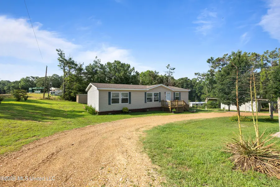 232 S Forrest Drive, Sardis, MS 38666 - #3