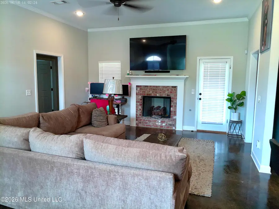 552 Fairway Avenue, Byram, MS 39272 - #3