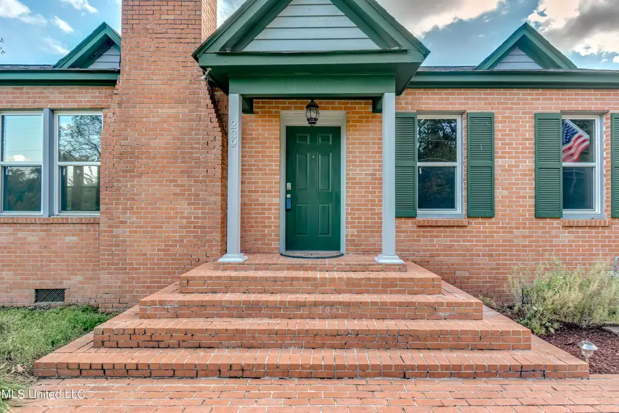 239 Fernwood Drive, Jackson, MS 39206 - #3