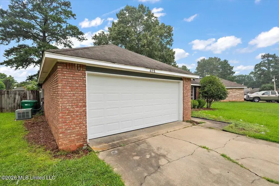 415 Riverbend Drive, Byram, MS 39272 - #2