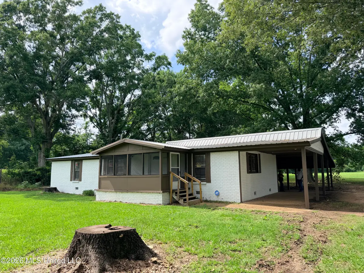 647 Irwin Road, Bentonia, MS 39040 - #1