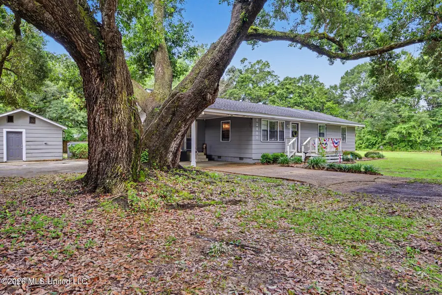 22107 Spence Street, Pass Christian, MS 39571 - #2