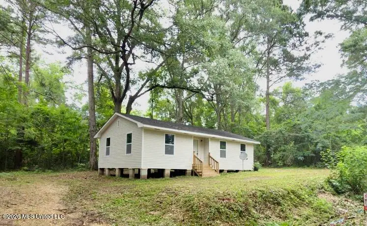 7 Bowen Street, Wiggins, MS 39577 - #2
